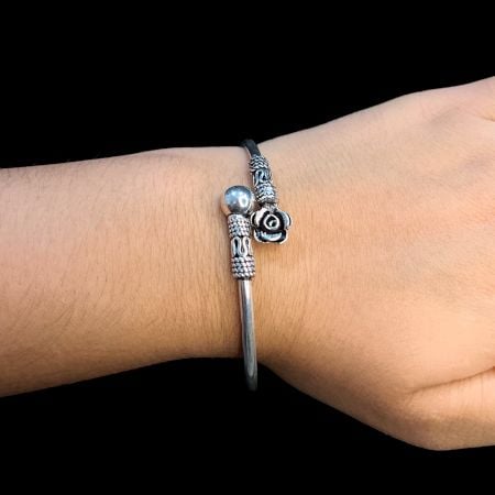 Handcrafted 92.5 Sterling Silver Floral Flexi Kada